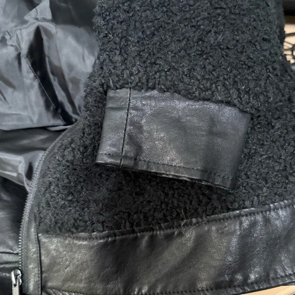 William Rast Black Teddy Jacket with Faux Fur Collar - Picture 3 of 6